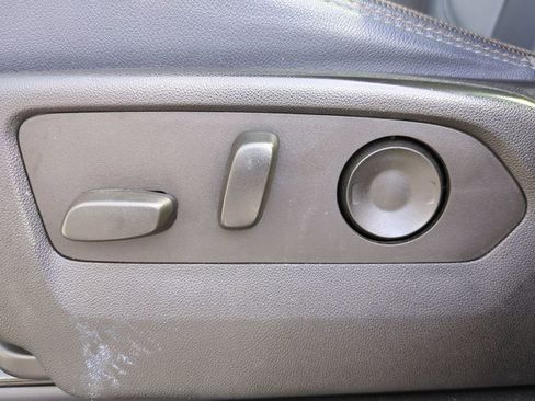 Used 2022 Chevrolet Silverado 1500 High Country image 18