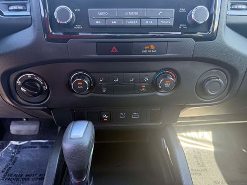 Used 2023 Nissan Frontier SV w/ Midnight Edition Package image 26