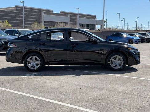 New 2026 Nissan Sentra SV FWD image 7