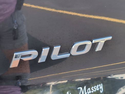 Used 2018 Honda Pilot EX-L image 5