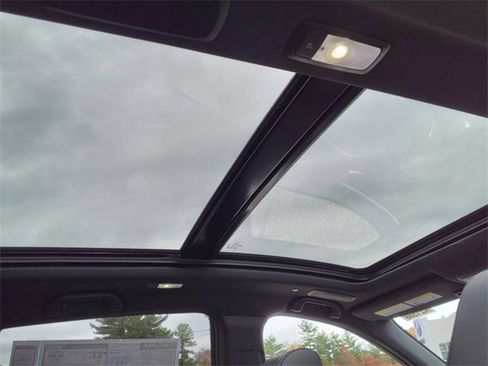 Used 2025 Acura RDX A-Spec image 8