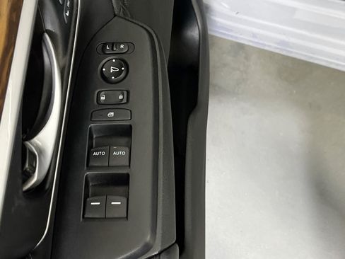 Used 2022 Honda CR-V EX-L image 17