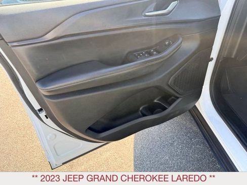 Certified 2023 Jeep Grand Cherokee Laredo w/ Luxury Tech Group I AWD/4WD image 9