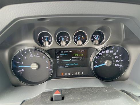 Used 2016 Ford F250 XLT w/ XLT Premium Package AWD/4WD image 5