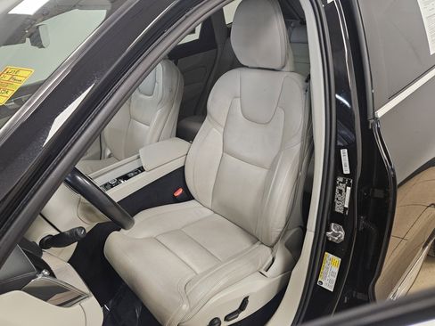 Used 2021 Volvo XC60 T6 Inscription image 39