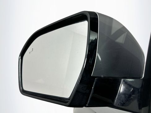 Used 2024 Ford Expedition XLT image 16