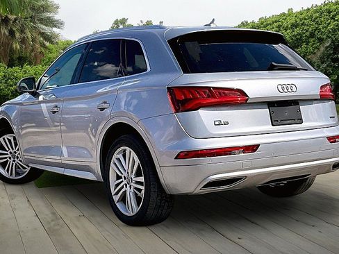 Used 2019 Audi Q5 2.0T Premium Plus w/ Premium Plus Package AWD/4WD image 9