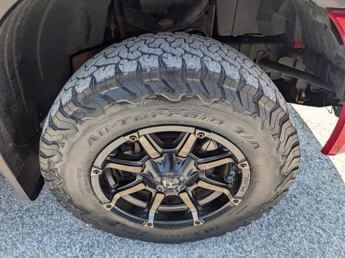 Used 2012 Nissan Titan PRO-4X AWD/4WD image 4