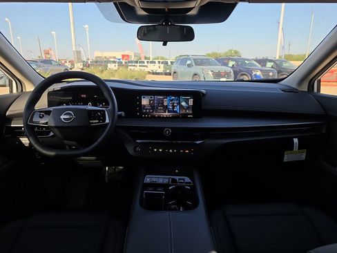 New 2026 Nissan Murano SV AWD/4WD image 11