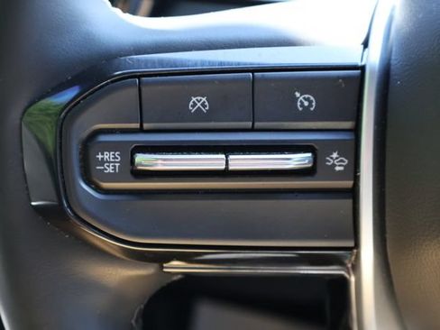 Used 2024 Chevrolet Colorado LT w/ LT Convenience Package III AWD/4WD image 8