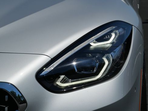 Used 2019 BMW Z4 sDrive30i w/ Executive Package RWD image 9