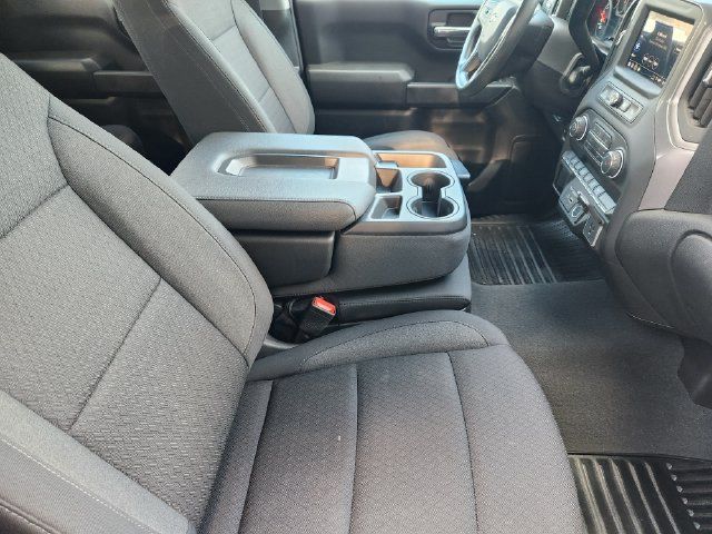 Used 2026 Chevrolet Silverado 1500 Custom w/ Turbomax Blackout Package RWD image 19
