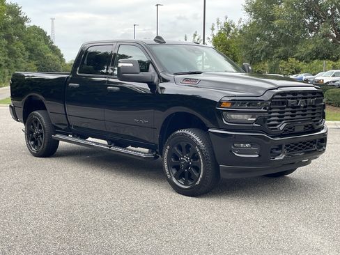 Used 2025 RAM 2500 Big Horn AWD/4WD image 2