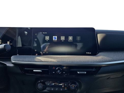 Used 2026 Nissan Kicks SV w/ SV Premium Package FWD image 18