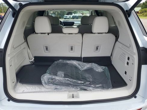 New 2026 Buick Enclave Avenir w/ Super Cruise Package image 31