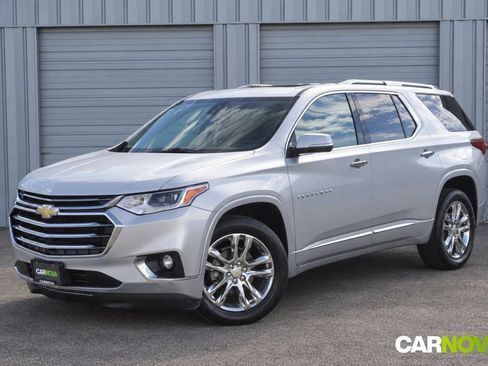 Used 2018 Chevrolet Traverse High Country AWD/4WD image 1
