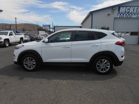Used 2018 Hyundai Tucson SE AWD/4WD image 6