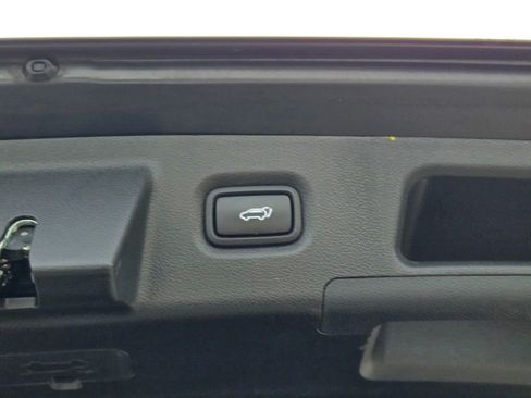 Certified 2023 Hyundai Santa Fe SEL image 19