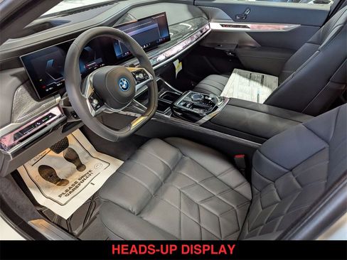 New 2025 BMW i7 eDrive50 w/ Premium Package image 11
