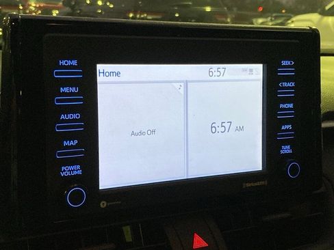 Used 2021 Toyota RAV4 XLE w/ Convenience Package image 20