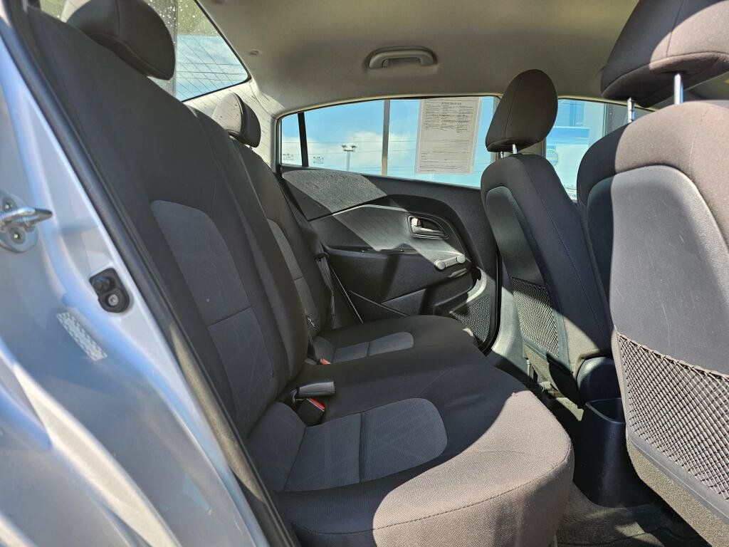 Used 2016 Kia Rio LX FWD image 11