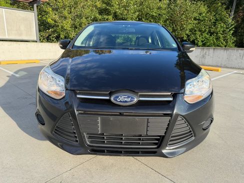 Used 2013 Ford Focus SE FWD image 3