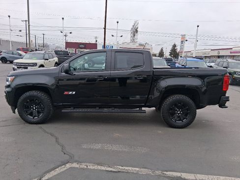 Used 2021 Chevrolet Colorado Z71 w/ Z71 Midnight Edition image 6