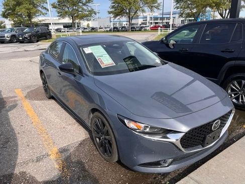 Used 2025 MAZDA MAZDA3 s AWD/4WD image 1