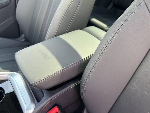 Used 2025 Audi Q5 Premium w/ Premium Plus AWD/4WD image 12