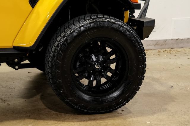 Used 2019 Jeep Wrangler Unlimited Rubicon w/ LED Lighting Group AWD/4WD image 33
