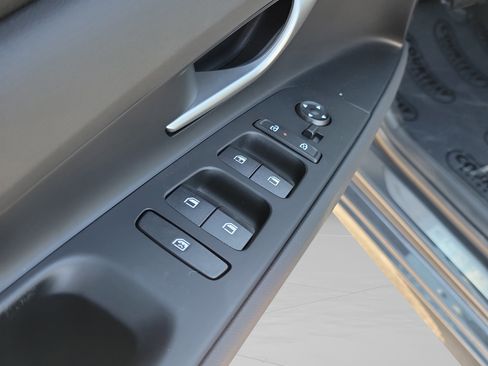 New 2026 Hyundai Elantra SE image 17