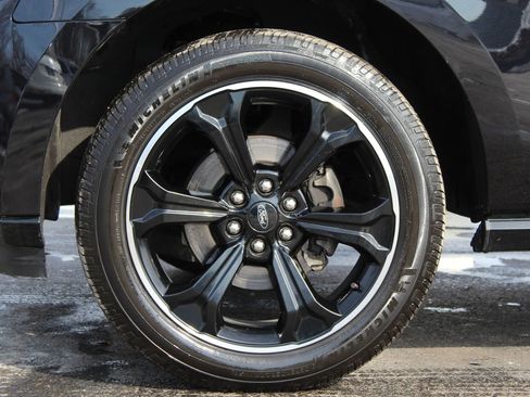 Used 2022 Ford Expedition Max Limited image 26