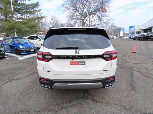 New 2026 Honda Pilot Touring image 5