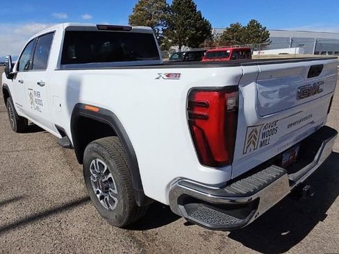 Used 2025 GMC Sierra 2500 SLT image 4