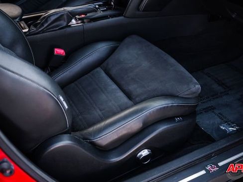 Used 2014 Nissan GT-R Premium image 75