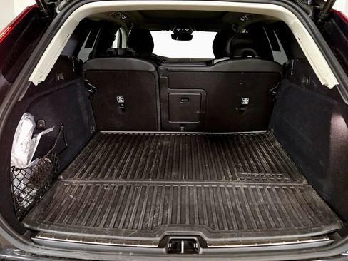 Used 2025 Volvo XC60 T8 Ultra w/ Protection Package Premier image 17