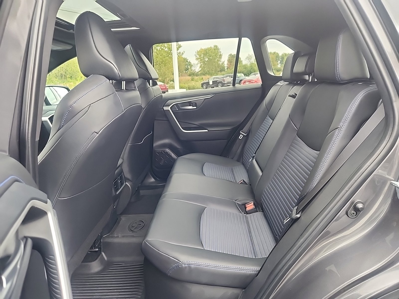 Used 2024 Toyota RAV4 XSE w/ Advanced Technology Package AWD/4WD image 35