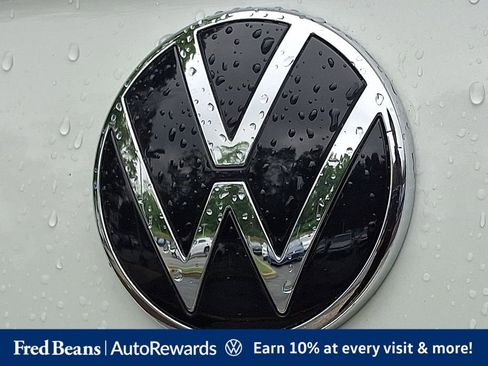 Used 2025 Volkswagen Jetta SE w/ Sunroof Package FWD image 31