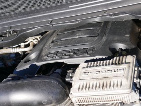 Used 2021 RAM 1500 Laramie image 9