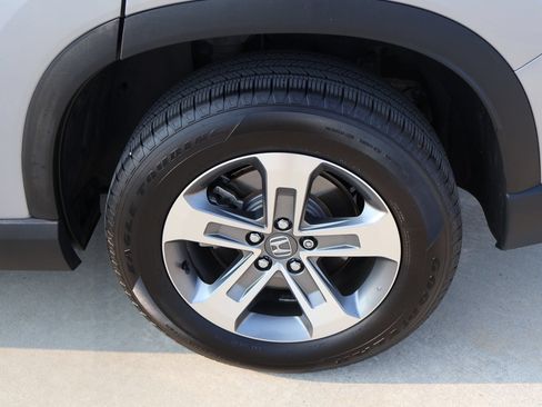 Used 2023 Honda Pilot EX-L image 10