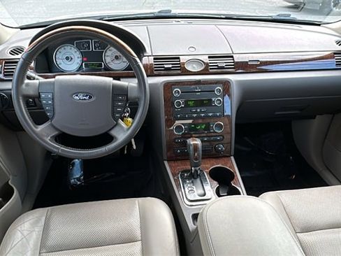 Used 2008 Ford Taurus Limited image 22
