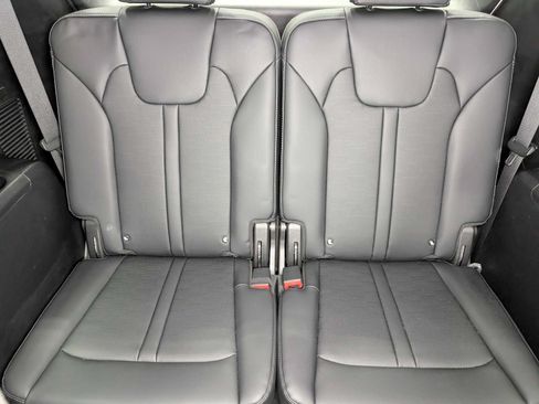 Certified 2025 Kia Sorento EX AWD/4WD image 23