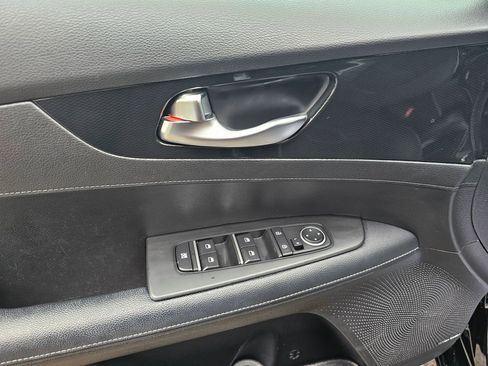 Used 2023 Kia Forte GT-Line w/ GT-Line Premium Package FWD image 30