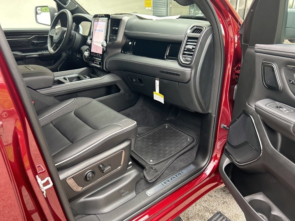 New 2025 RAM 1500 Limited w/ Body Color Bumper Group AWD/4WD image 29