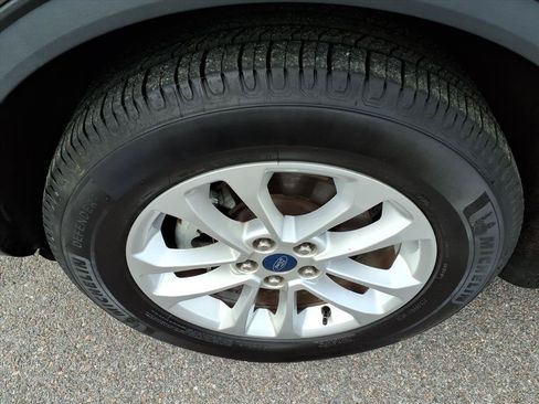 Used 2020 Ford Escape SE AWD/4WD image 4