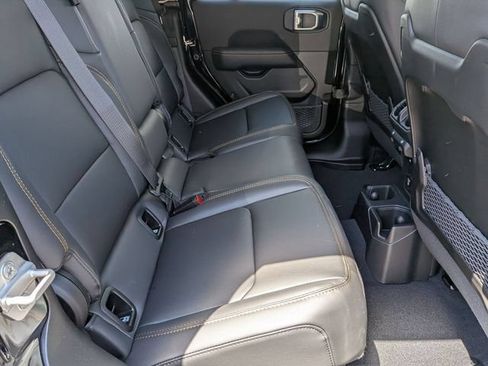 New 2026 Jeep Gladiator Sport AWD/4WD image 34