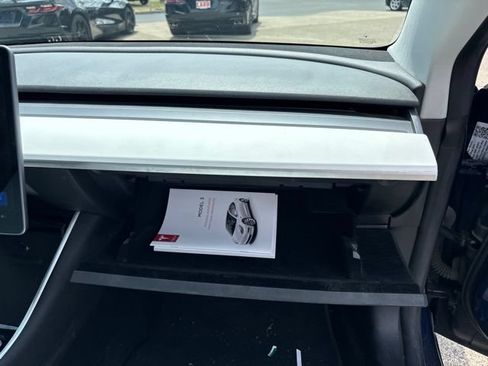 Used 2018 Tesla Model 3 Long Range AWD/4WD image 39