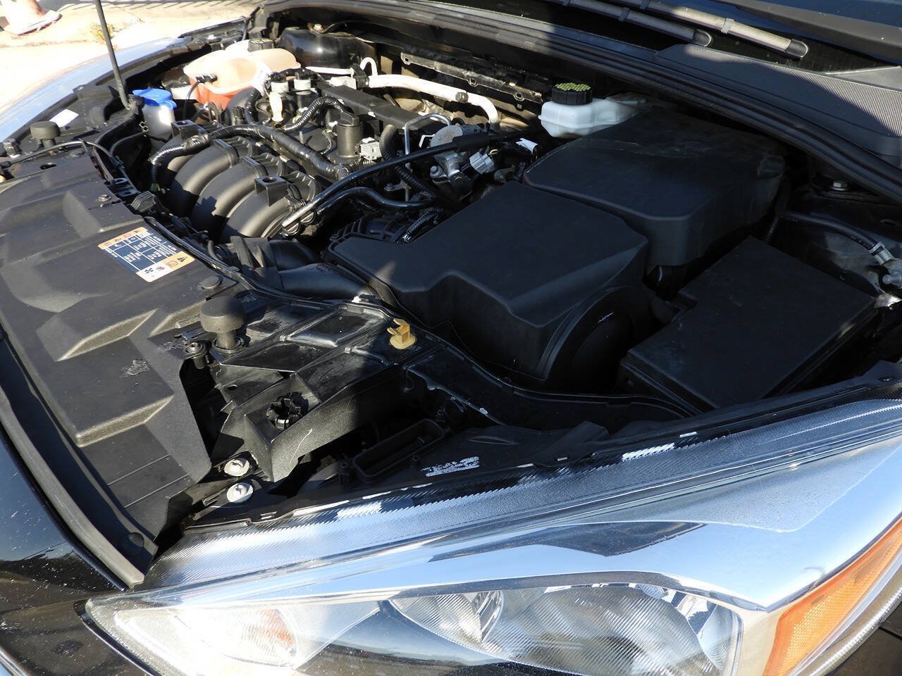 Used 2018 Ford Focus SE w/ Cold Weather Package FWD image 41
