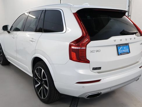 Used 2020 Volvo XC90 T6 Momentum w/ Protection Package Premier AWD/4WD image 5