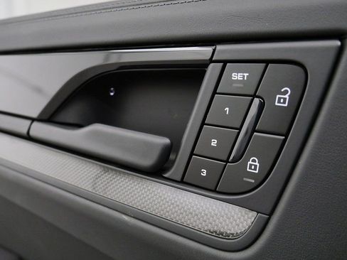 Used 2025 Porsche Cayenne GTS image 15